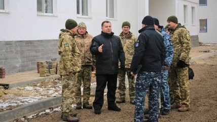 Два чиновника ВМС уволены по указанию министра обороны