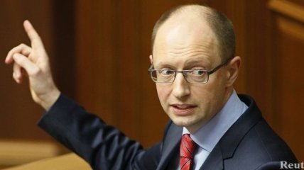 Яценюк: Власенко приписывают десятки надуманных уголовных дел 