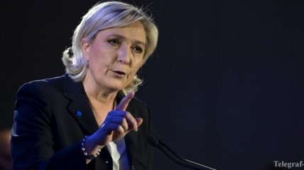 Марин Ле Пен признала свое поражение на выборах во Франции