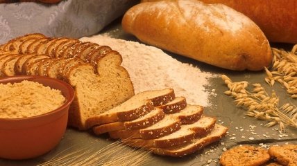 Почему опасен дрожжевой хлеб