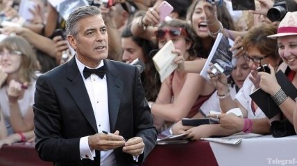 Джордж Клуни выставил себя на аукционе