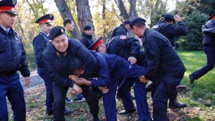 У Казахстані почалися арешти на мітингах опозиції