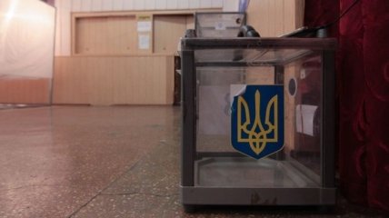 В Украине сегодня проходят выборы в 201 объединенной тергромаде 