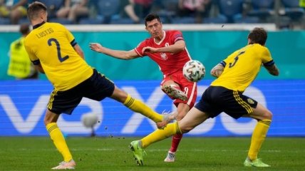 Швеция обыграла Польшу и вывела Украину в плей-офф Евро-2020: видеообзор матча
