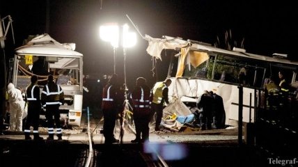 Столкновение школьного автобуса и поезда во Франции: количество жертв возросло