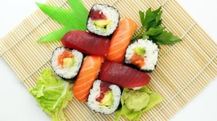 Почему суши вредны для здоровья: ответ найден