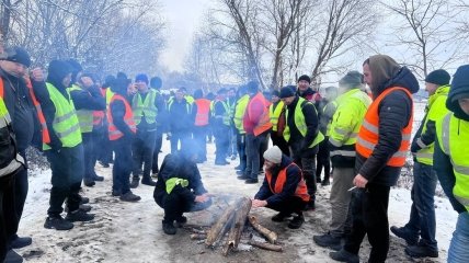 Украинские водители на КПП "Краковец-Корчевая"