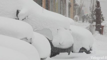 В США из-за снегопада столкнулись около 50 автомобилей
