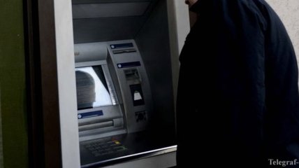 На Тернопольщине ограбили банкомат с помощью болгарки