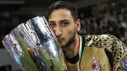 Доннарумма обсудит контракт с "Миланом" после завершения Евро-2017 U-21