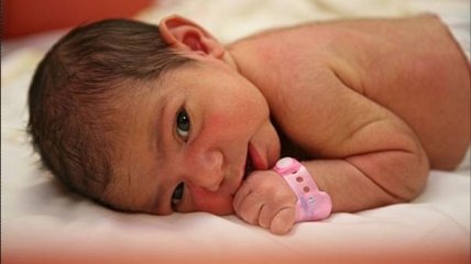 Женщина родила ребенка после пересадки матки