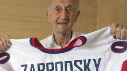 На 98-му році життя помер дворазовий чемпіон світу