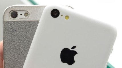 Новые смартфоны iPhone 5s и 5c заслужили положительные отзывы