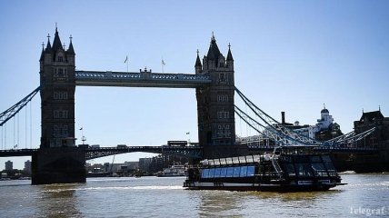В Лондоне заклинило знаменитый Тауэрский мост