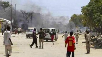 В Могадишо взорвалось заминированное авто, погибли 10 человек
