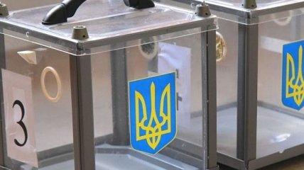 На выборах в Украине заметили коронавирусное "ноу-хау" (фото)