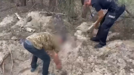 Майже зміг втекти: через три роки спіймали вбивцю, який закопав співмешканку під Києвом