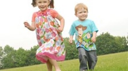 Девочке больно от принятия любой пищи