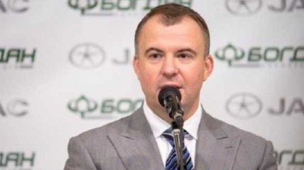 Скандал о закупках в армии: Гладковский хочет приостановить свои полномочия
