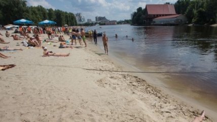 СЭС разрешила купаться только на 1 пляже Киева 