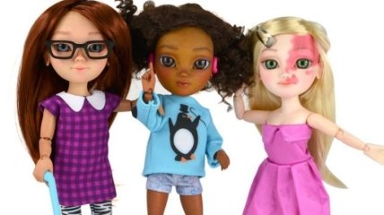 Британцы создали серию кукол для детей с ограниченными возможностями