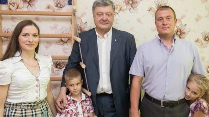 Президент Украины поздравил "киборга" Межевикина с днем рождения