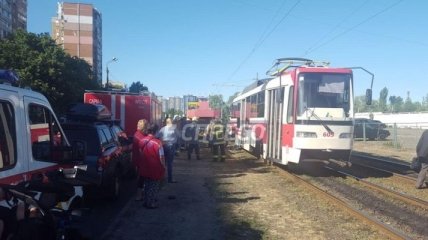 В Киеве трамвай переехал ребенка