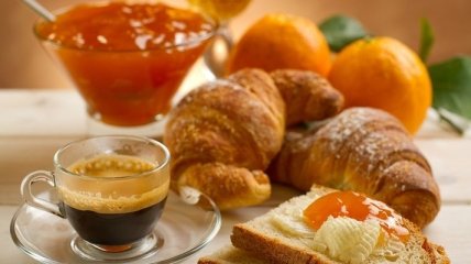 Ученые: Сытные завтраки не всегда полезны для здоровья человека