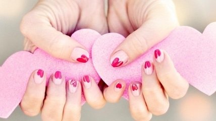 Маникюр на День святого Валентина 2020: украшаем ногти сердцами