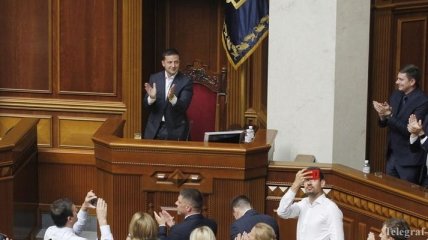 "Не содержит рисков": комитет ВР одобрил права Зеленского по ГБР и НАБУ