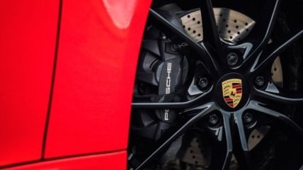 Porsche готовит конкурента Huracan и 488 GTB