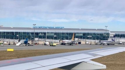 Авиация понемногу начинает восстанавливаться: аэропорт "Львов" возобновил международные рейсы