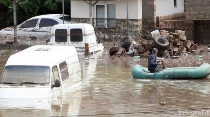 В двух городах Грузии вследствие непогоды затоплены улицы и дома