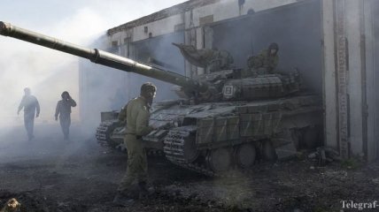 Силы АТО завершили отвод танков на донецком направлении