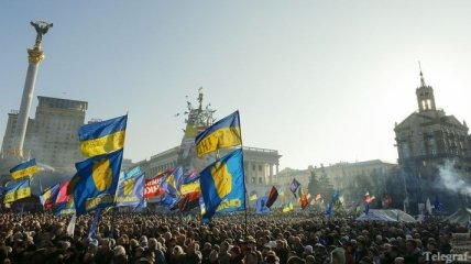 Запад пытается понять перспективы Майдана и ориентацию Януковича