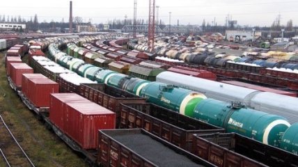 МинАПК требует отменить поднятие тарифов на железнодорожные перевозки