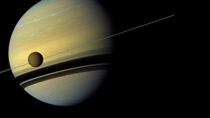 Что из себя представляет океан на спутнике Сатурна?