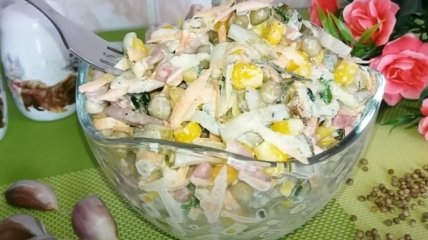 Легкий в приготовлении салат "Хрустящая минутка"