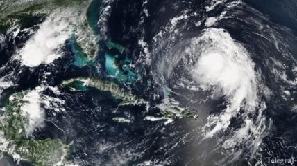 В Тихом океане ураган усилился до опасной категории 