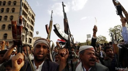 Продолжается сражение между правительственными силами и повстанцами в Йемене 