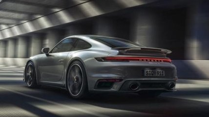 Обнародованы главные фишки нового Porsche 911 Turbo S (Видео)