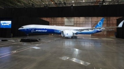 Boeing представили самый большой в мире двухмоторный пассажирский самолет
