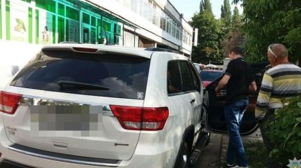 В Киеве задержали компанию, которая открыла стрельбу из автомобиля 