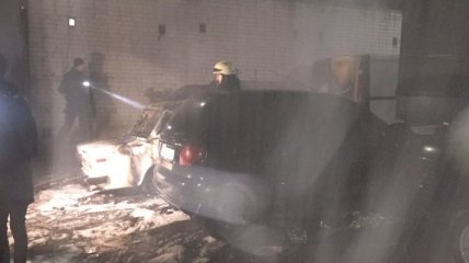 В Днепре один автомобиль сгорел и еще четыре повреждены 