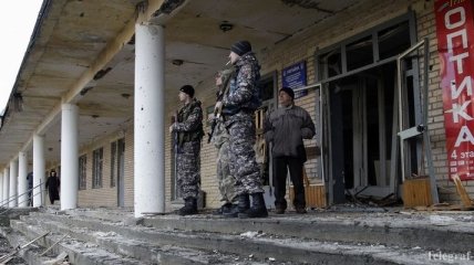 Бутусов: Боевики сохраняют контроль над Логвиново