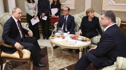 Франция обсудит вопрос встречи "нормандского формата" с лидерами "четверки"