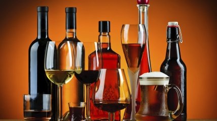 На похмелье влияет цвет алкоголя, а не содержание в нем сахара