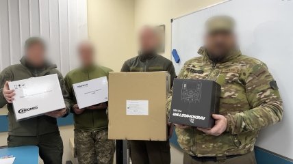 На восток Украины прибыло дополнительное техническое и медицинское оборудование