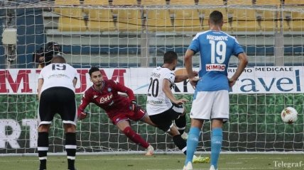 Три гола с пенальти - в обзоре матча Парма - Наполи (Видео)