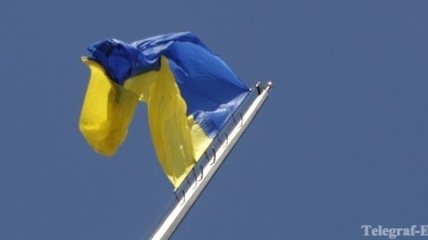 Москва подняла Государственный флаг Украины